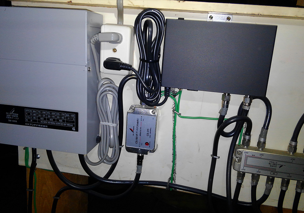  カトーデンキ お仕事日記 共聴用ブースターの点検