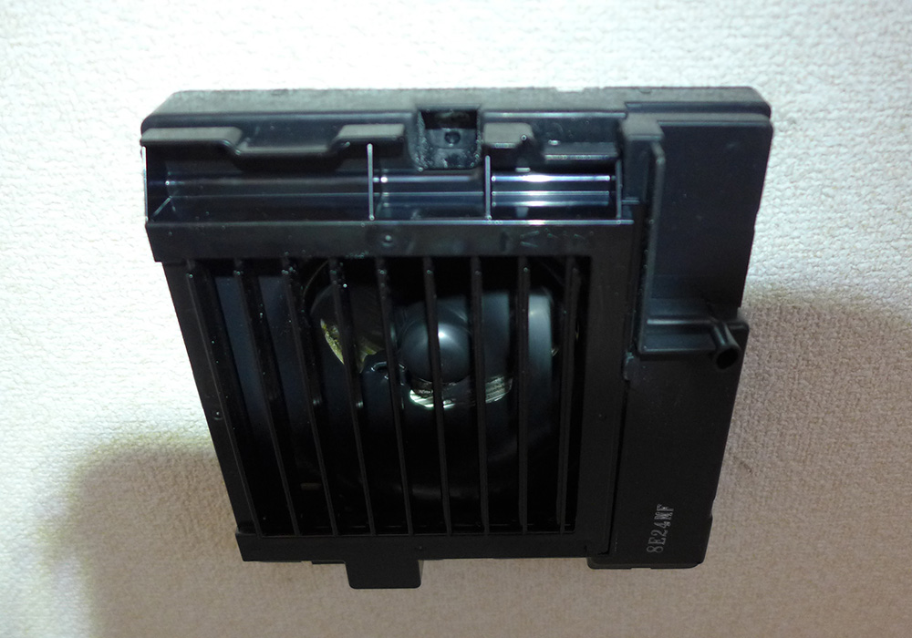 カトーデンキ お仕事日記 トイレの換気扇交換