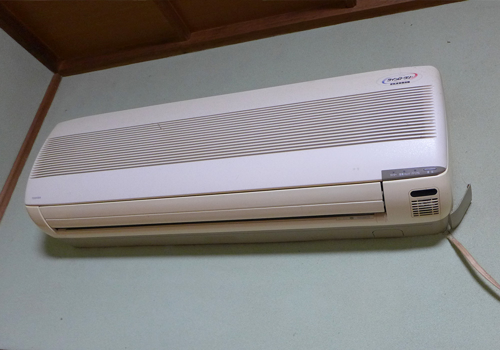 カトーデンキ お仕事日記 エアコンの取替・配管工事