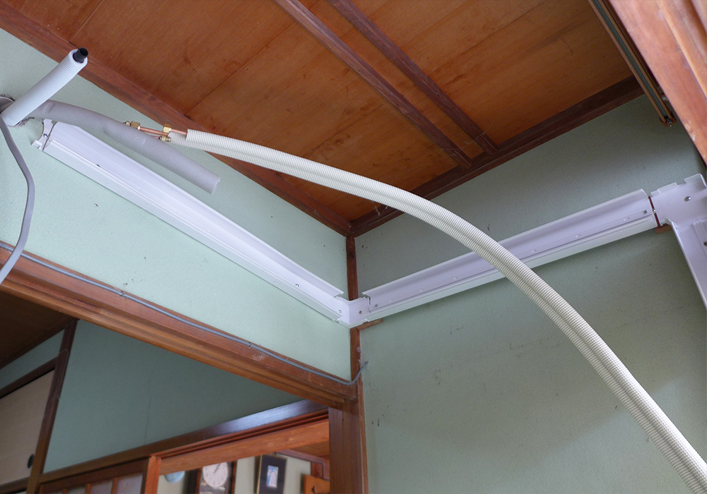 カトーデンキ お仕事日記 エアコンの取替・配管工事