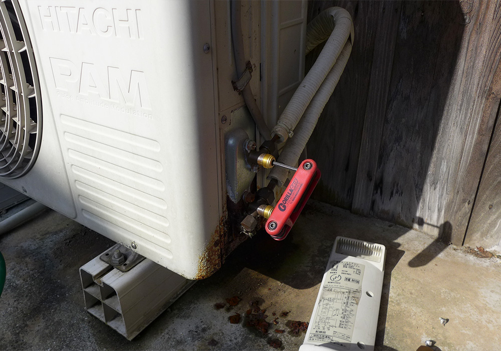 カトーデンキ お仕事日記 エアコンの取替工事