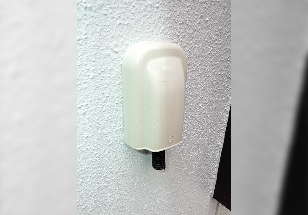 カトーデンキ お仕事日記 光ファイバー入力配管工事