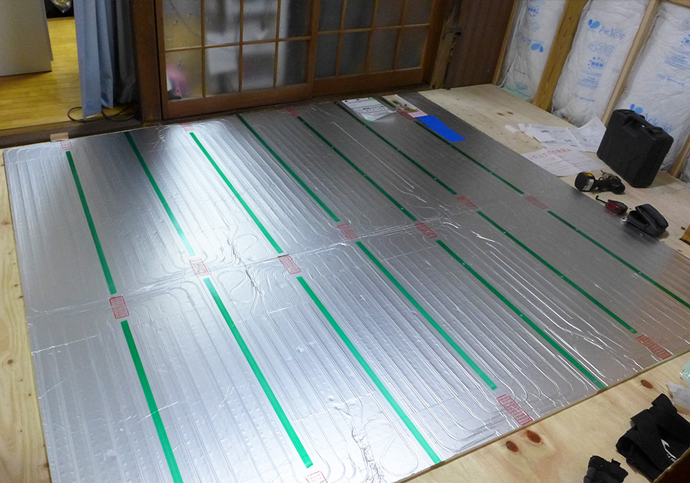 カトーデンキ お仕事日記 リフォーム工事〜床暖房〜