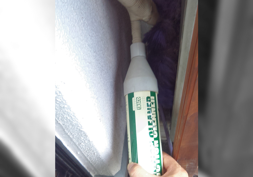 カトーデンキ お仕事日記 エアコン水漏れ修理