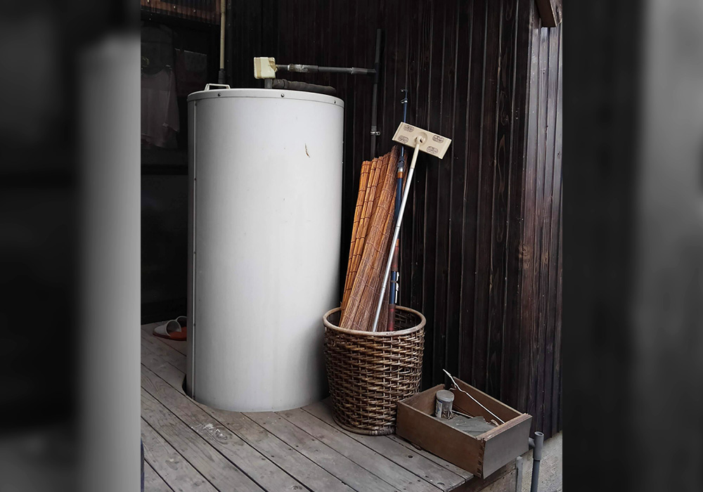 カトーデンキ お仕事日記 電気温水器交換工事1