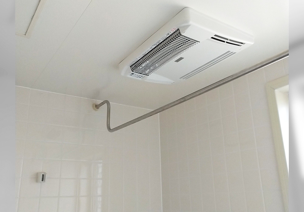 カトーデンキ お仕事日記 浴室暖房の交換